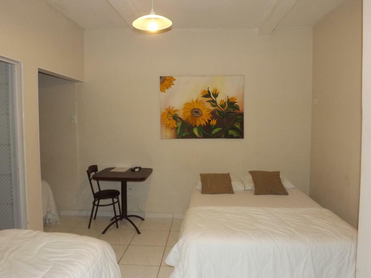 רג'יסטרו Hotel Calixtro מראה חיצוני תמונה